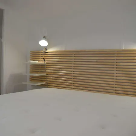 Holiday home Maison Renovee 2020 Avec Terrasse, Parking Et Wifi - 3 Chambres, 2 Salles De Bains - Fr-1-225c-54 *